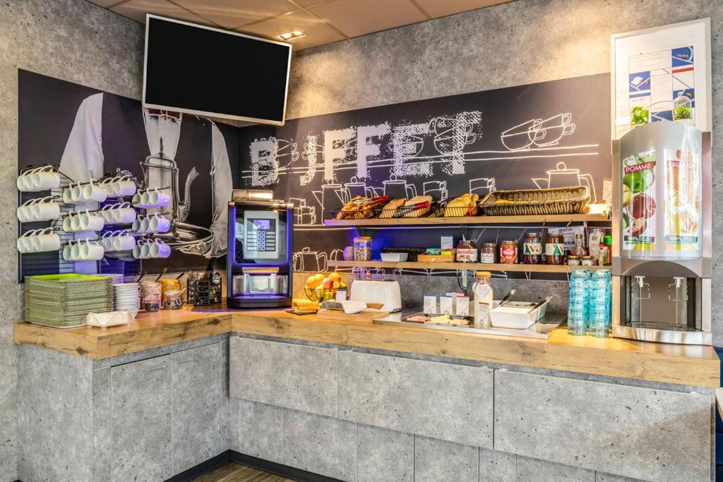 Ibis Budget Compiegne Centre-Ville Εξωτερικό φωτογραφία