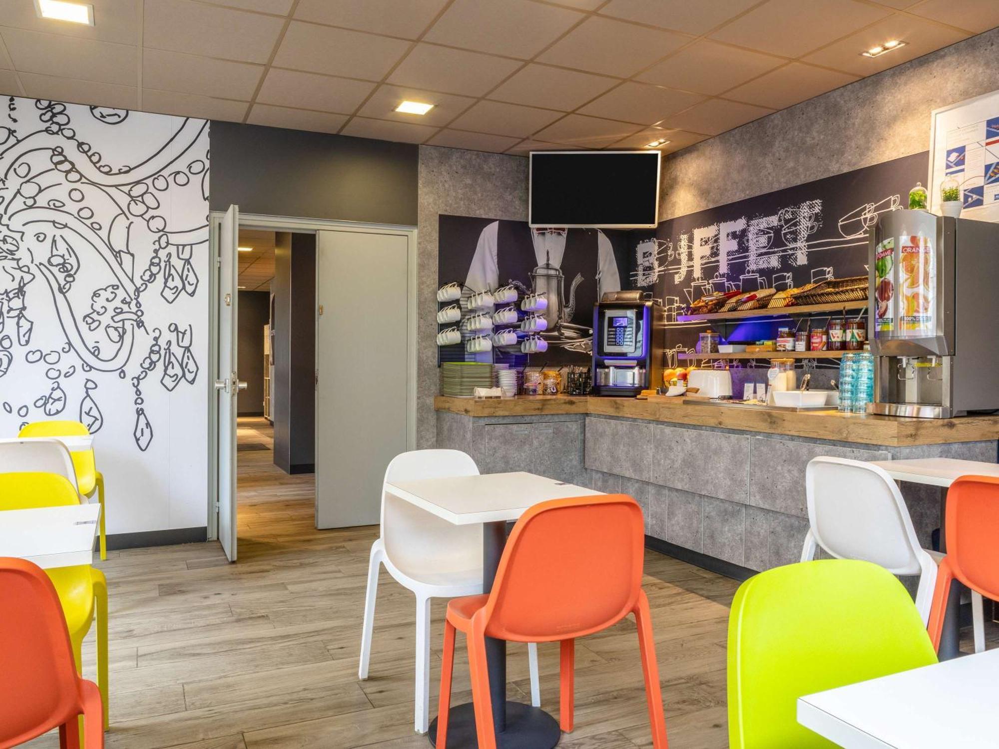 Ibis Budget Compiegne Centre-Ville Εξωτερικό φωτογραφία